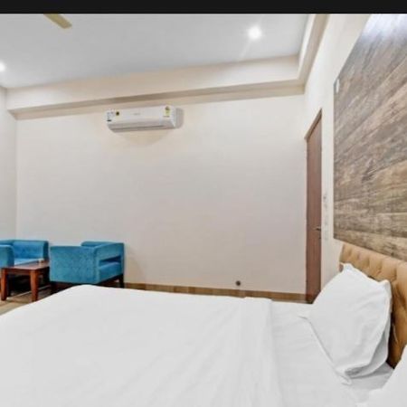 Hotel Amrapali Inn Jaipur Exteriör bild